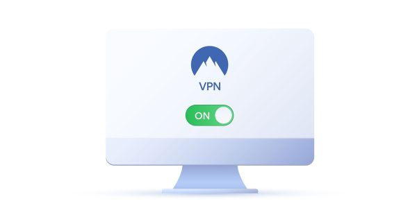 VPN隐藏IP效果实测截图，对比开启VPN前后my ip查询结果变化，砖红色主题界面